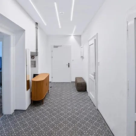 Spacious Vintage Loft With Modern Design Apartmán *