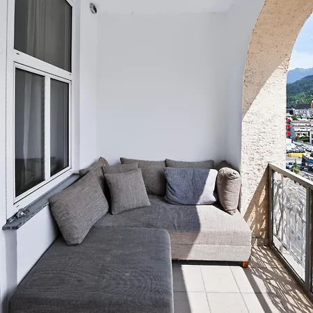 Apartmán Spacious Vintage Loft With Modern Design *